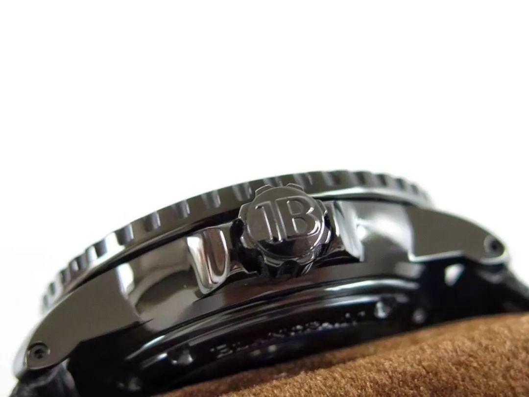 Replika saat ZF Factory Blancpain yeni Fifty Fathoms Black Vader söküm ve orijinalle karşılaştırmalı inceleme: ilk bakışta belli olur mu? — 16. fotoğraf