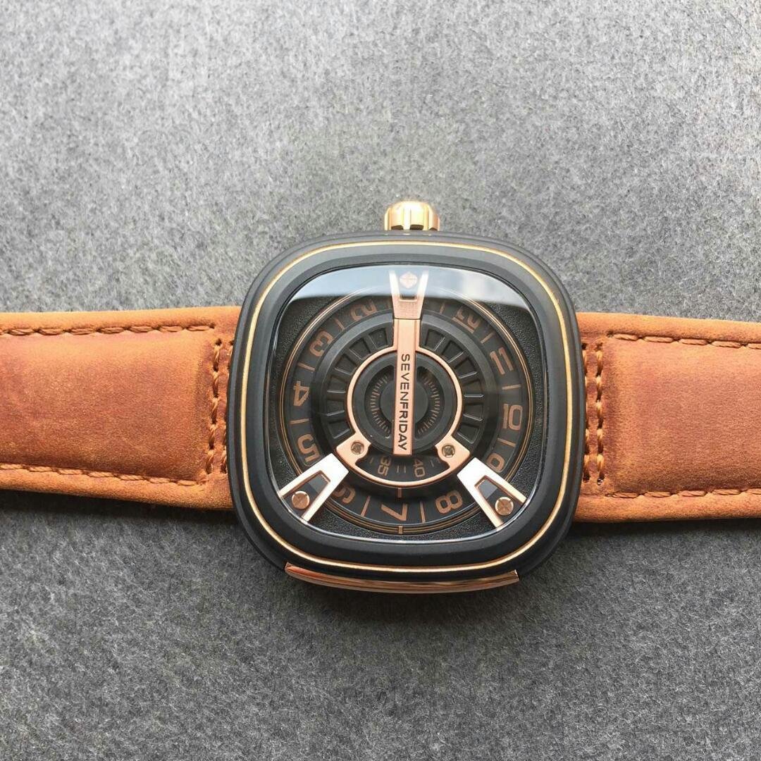 SevenFriday Saat Square Kasa