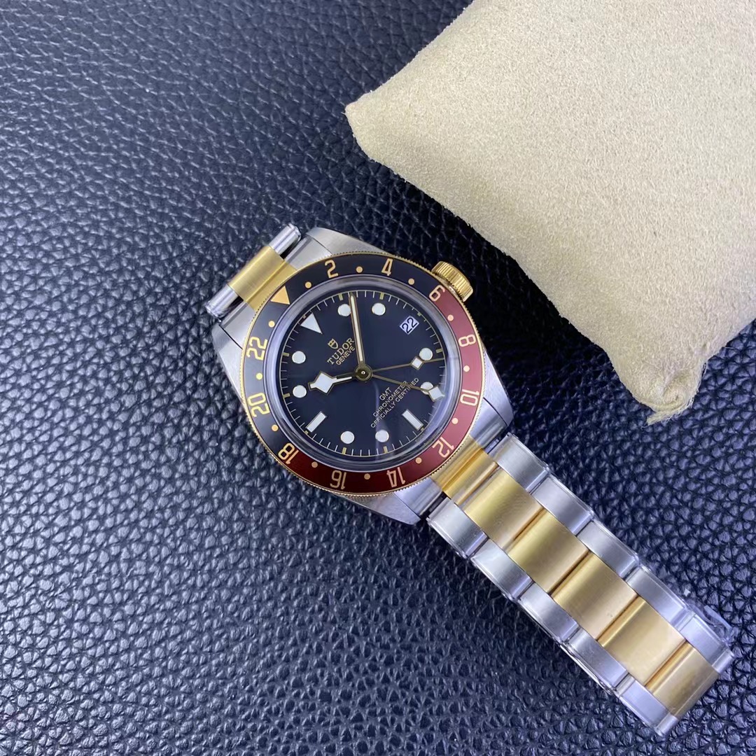 Replika Tudor Black Bay İki Renk GMT