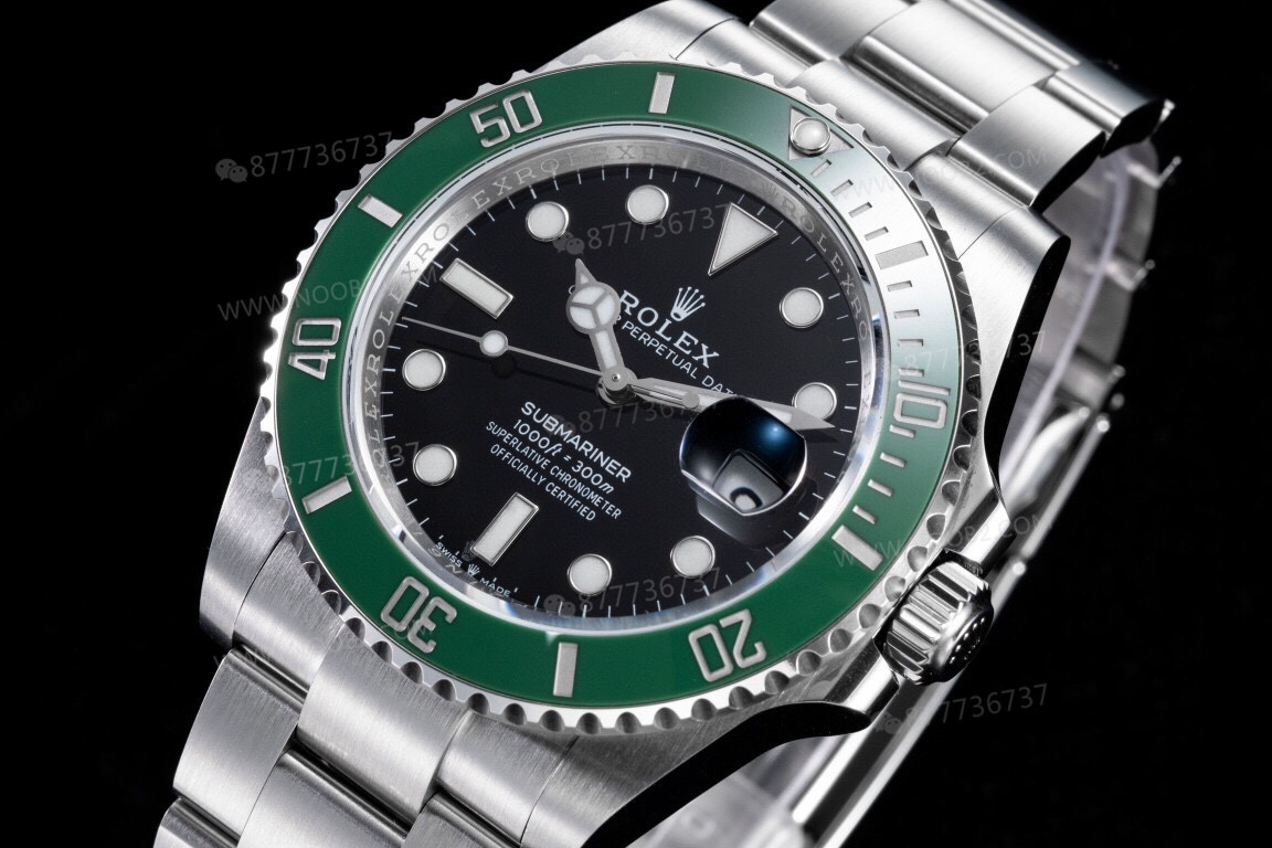 RF Factory Rolex yeni yeşil Submariner, orijinaliyle karşılaştırınca ilk bakışta belli olur mu? — 22. fotoğraf