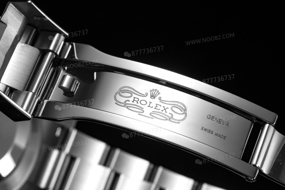 RF Factory Rolex yeni yeşil Submariner, orijinaliyle karşılaştırınca ilk bakışta belli olur mu? — 27. fotoğraf