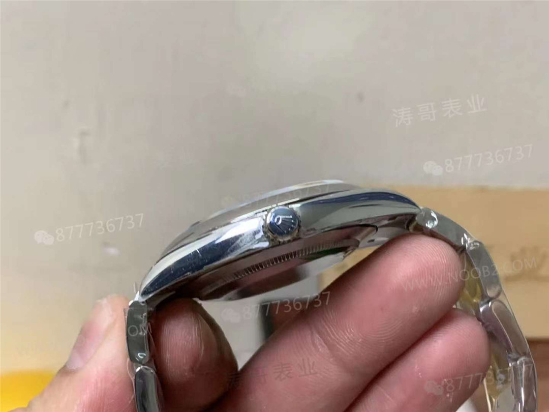 Rolex'in yeni Oyster Perpetual renkli balon kadranlı modeli: EW Factory mı KRF Factory mi daha iyi yapmış? — 7. fotoğraf