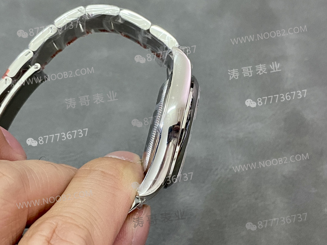 Rolex'in yeni Oyster Perpetual renkli balon kadranlı modeli: EW Factory mı KRF Factory mi daha iyi yapmış? — 15. fotoğraf
