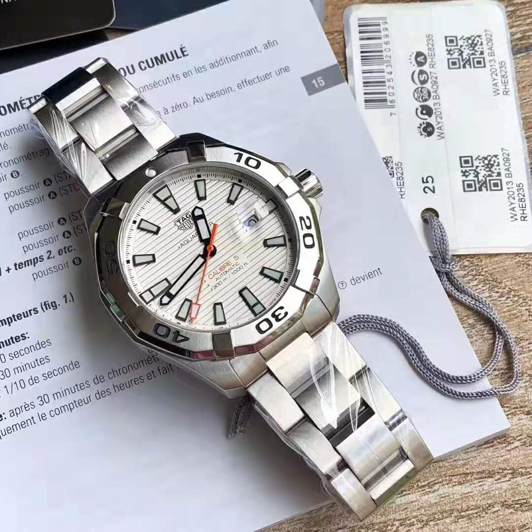 Replika Tag Heuer Aquaracer Kalibre 5 300m Beyaz