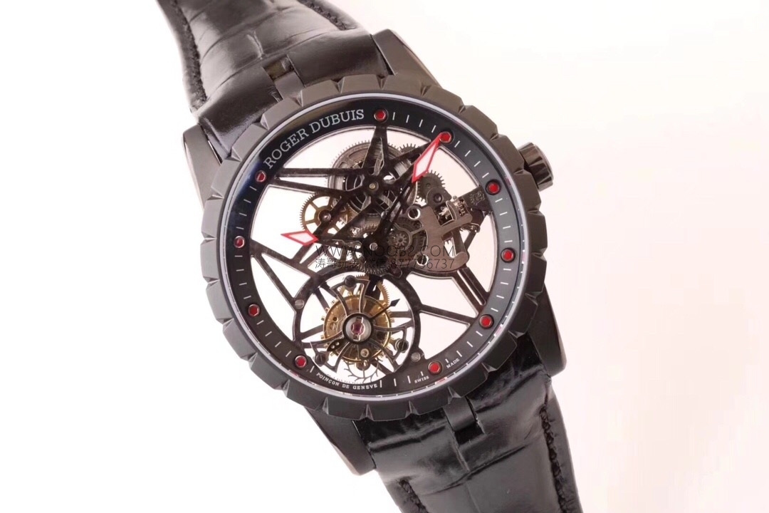 “Süper sporcuların” standardı: BBR Factory Roger Dubuis Excalibur serisi tourbillon 505SQ mekanizmalı iskelet mekanik replika saat incelemesi — 10. fotoğraf