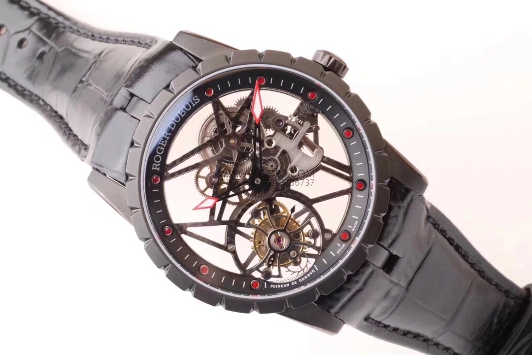 “Süper sporcuların” standardı: BBR Factory Roger Dubuis Excalibur serisi tourbillon 505SQ mekanizmalı iskelet mekanik replika saat incelemesi — 12. fotoğraf