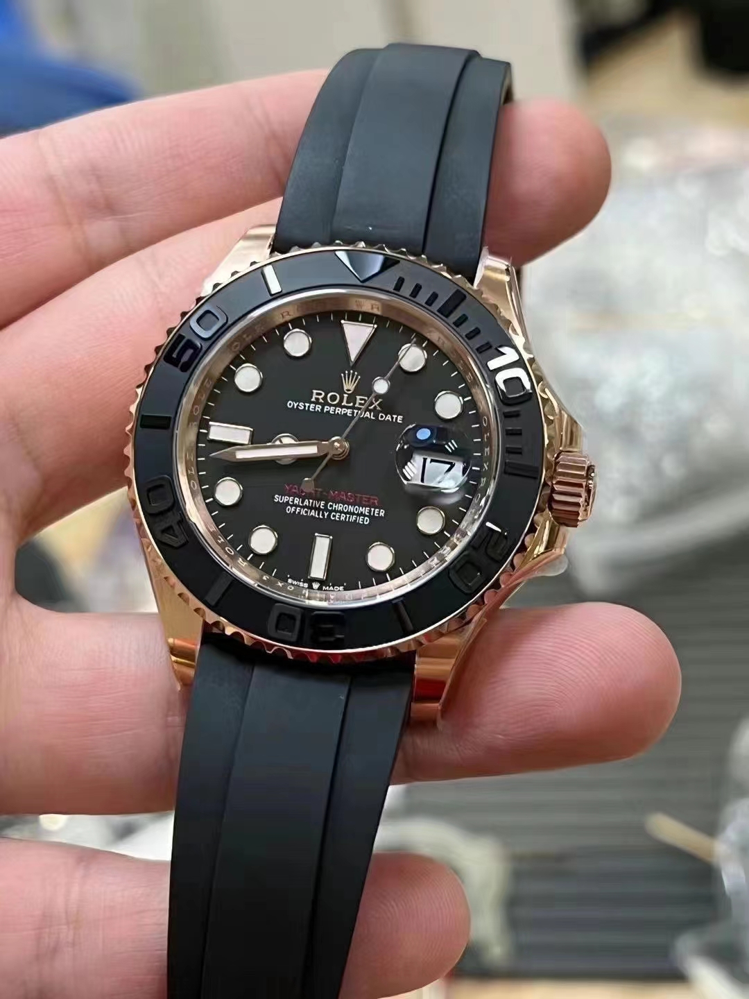 Replika Rolex Roze Altın YachtMaster