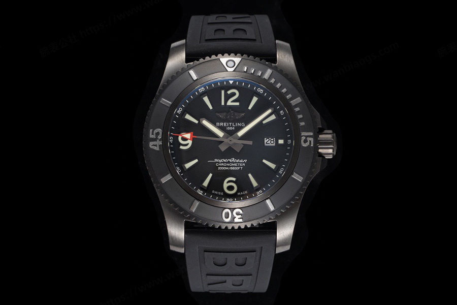 TF Factory Breitling Superocean serisi M17368B71B1S1 saatin incelemesi — 2. fotoğraf