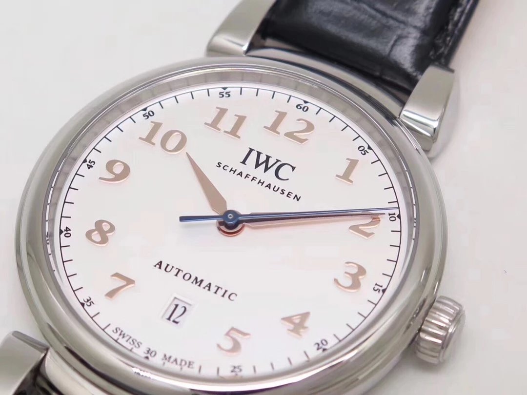 Replika IWC Da Vinci Beyaz Kadran