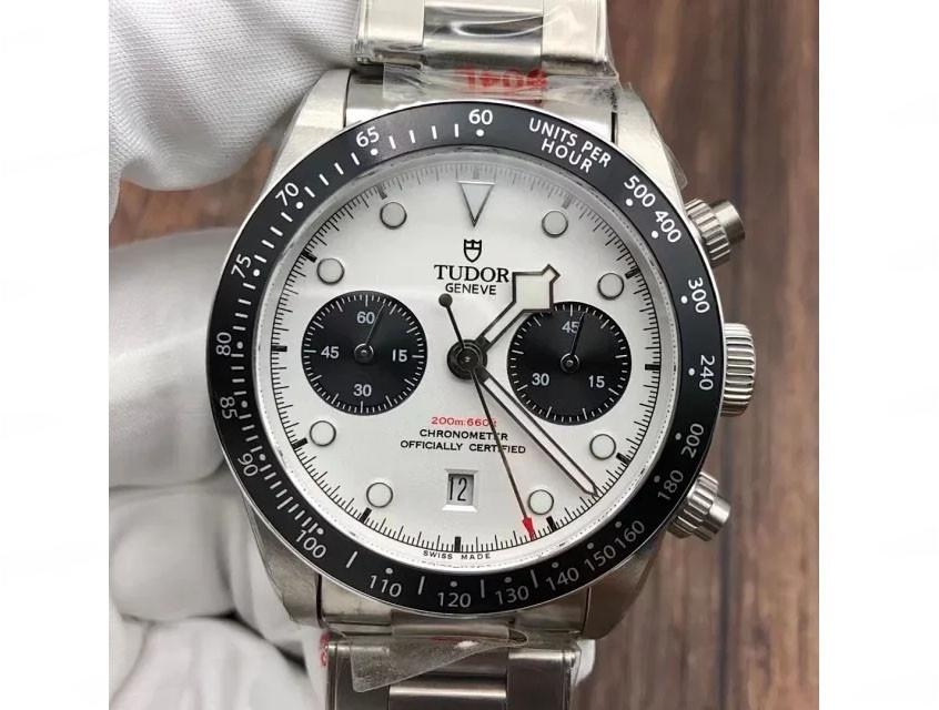 TW Factory Tudor Black Bay 79360 Panda Kadranlı Kronograf Replika Saat — 1. fotoğraf