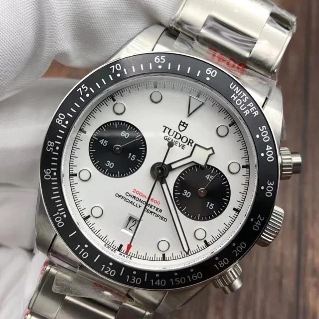 TW Factory Tudor Black Bay 79360 Panda Kadranlı Kronograf Replika Saat — 4. fotoğraf