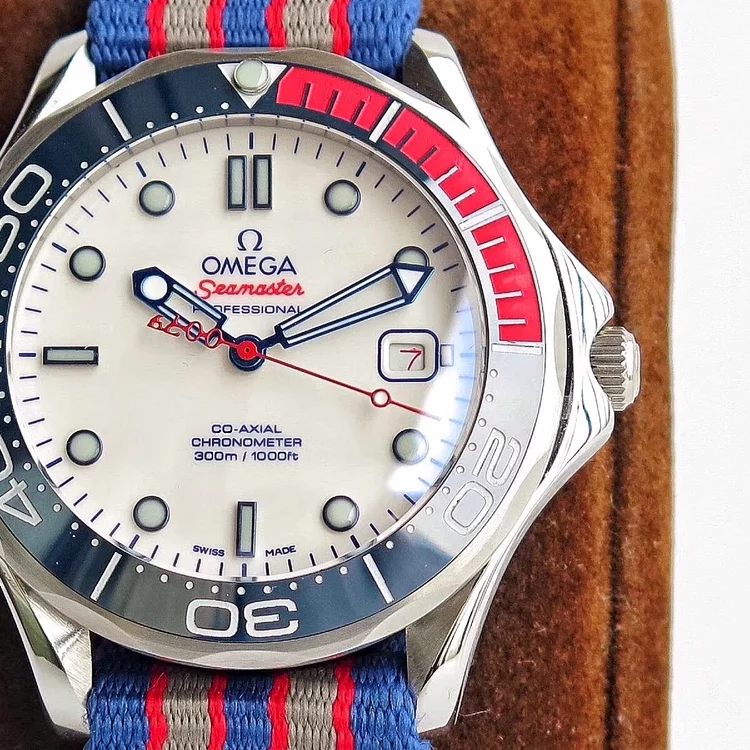 Replika Omega 007 Commander