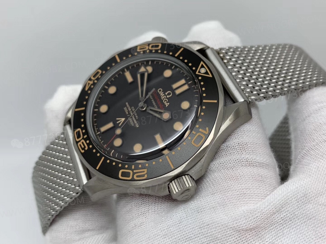 V3 gerçek titanyum kasa yükseltmeli sürüm: VS007 James Bond'un No Time To Die filminde taktığı Omega Seamaster 300M — 5. fotoğraf