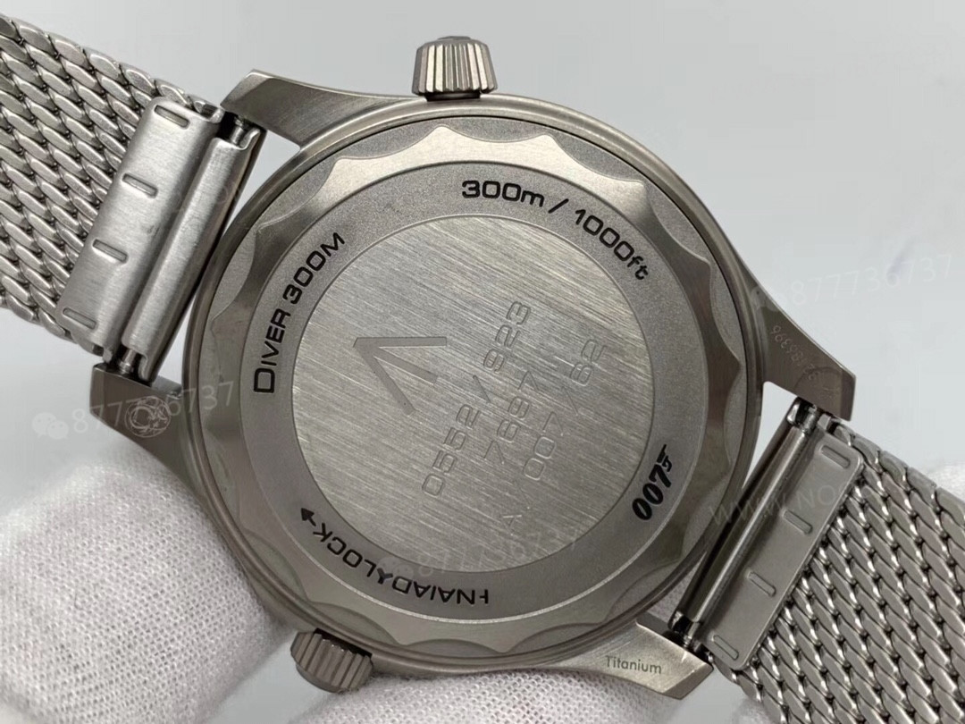 V3 gerçek titanyum kasa yükseltmeli sürüm: VS007 James Bond'un No Time To Die filminde taktığı Omega Seamaster 300M — 8. fotoğraf
