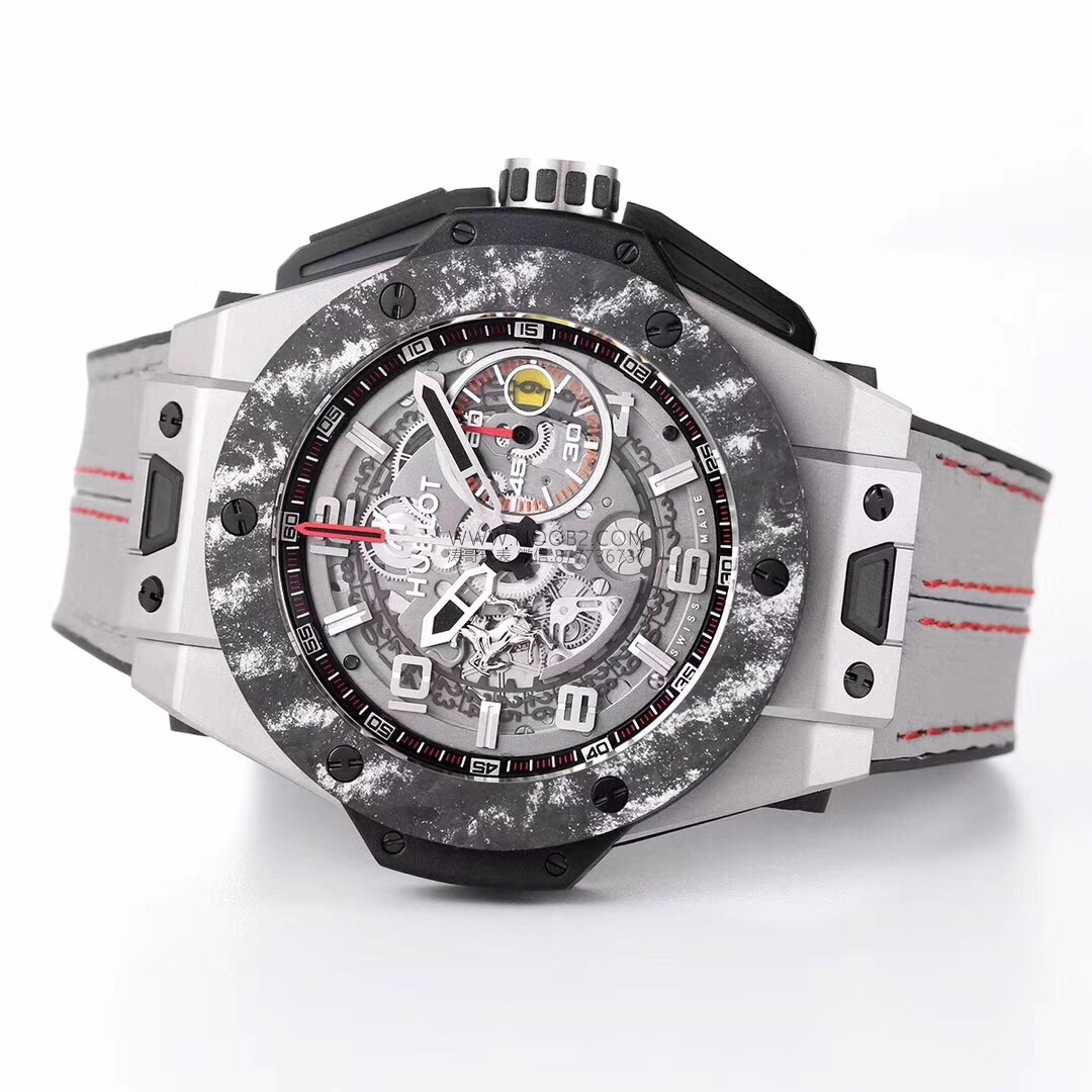 V6 Factory Hublot Big Bang Ferrari Titanium F4 Serisi, Kralların Tacı 401 Fotoğraf İncelemesi — 3. fotoğraf