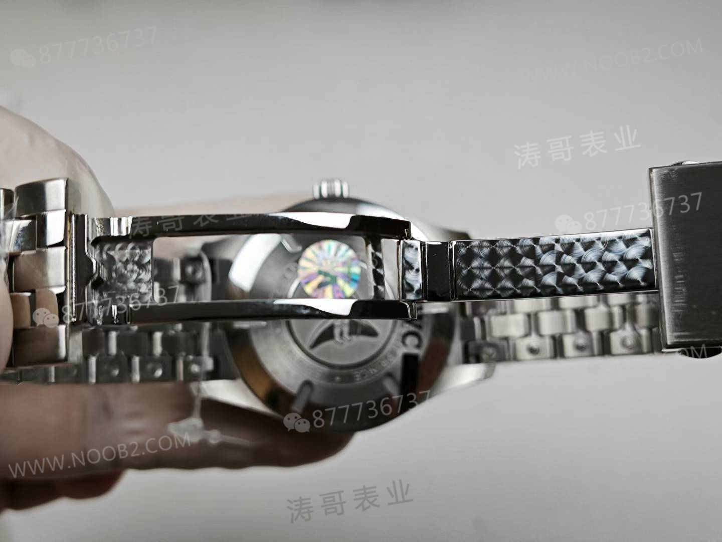 V7 Factory IWC Mark XVIII Le Petit Prince çelik bilezik modeli bir bakışta belli oluyor mu? — 9. fotoğraf