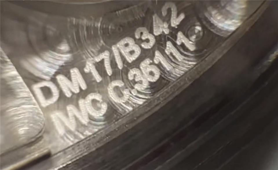 V7 Factory IWC Mark XVIII titanyum kasanın İsviçre SW300 mekanizmasına yükseltilmesinin ETA2892'den farkı nedir? — 3. fotoğraf