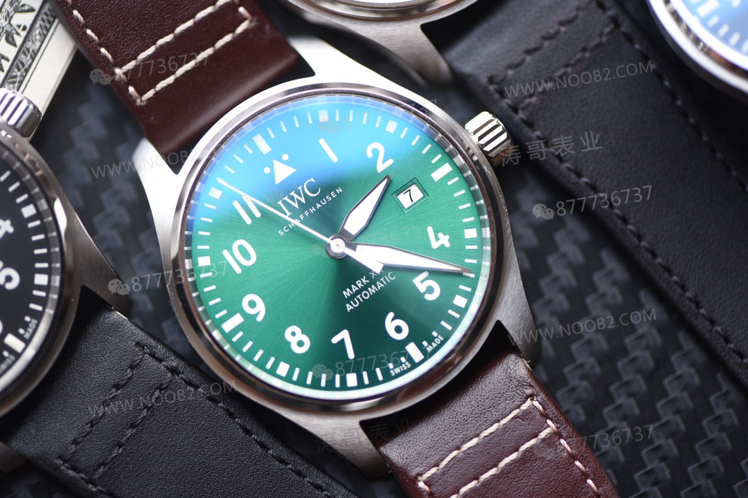 V7 Factory IWC Mark XX hızlı değişen kayış işçilik incelemesi — 3. fotoğraf