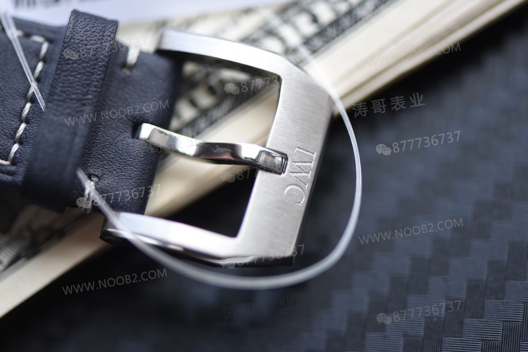 V7 Factory IWC Mark XX hızlı değişen kayış işçilik incelemesi — 14. fotoğraf