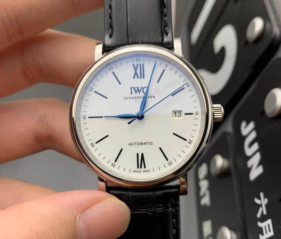 V7 Factory IWC Portofino Serisi Saat İncelemesi — 2. fotoğraf