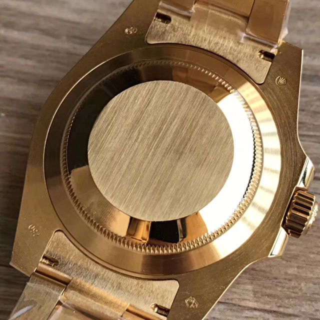 Replika Rolex Submariner 18K Altın Kasa Arkası