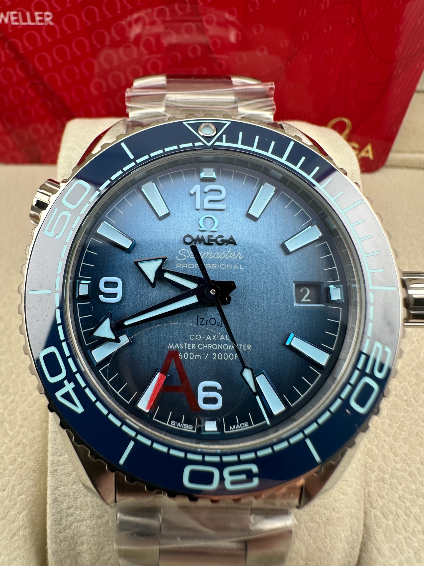 VS Factory 2025 önerimiz: Omega Seamaster 75. yıl yaz buz mavisi modeli — 5. fotoğraf