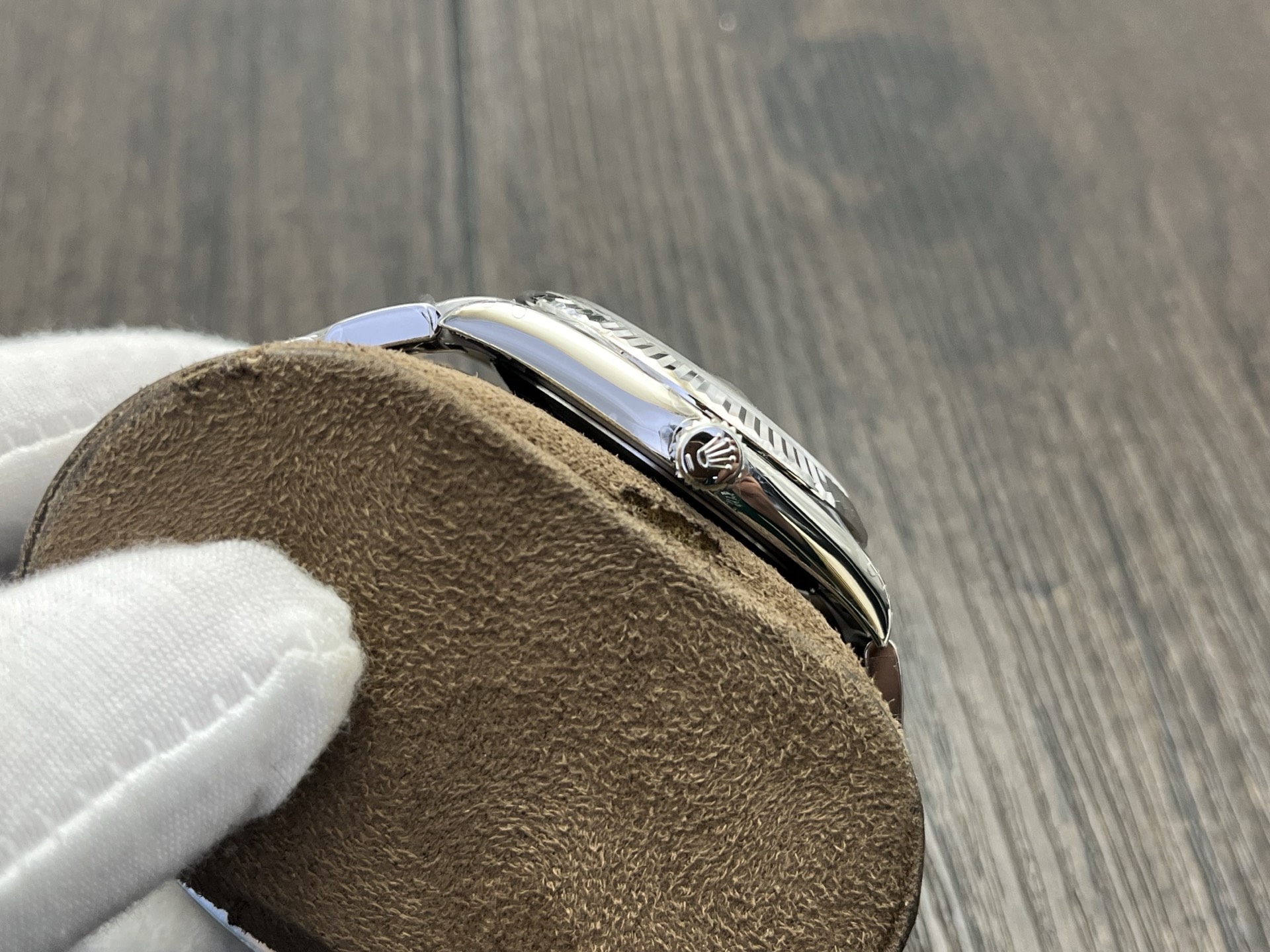 VS Factory 2025 önerisi: VS'in titizlikle geliştirdiği profesyonel kol saati. Piyasadaki en üst versiyon, Rolex Datejust 41 mm serisi! Klasiğe saygı duruşu niteliğinde üst düzey bir model. — 15. fotoğraf
