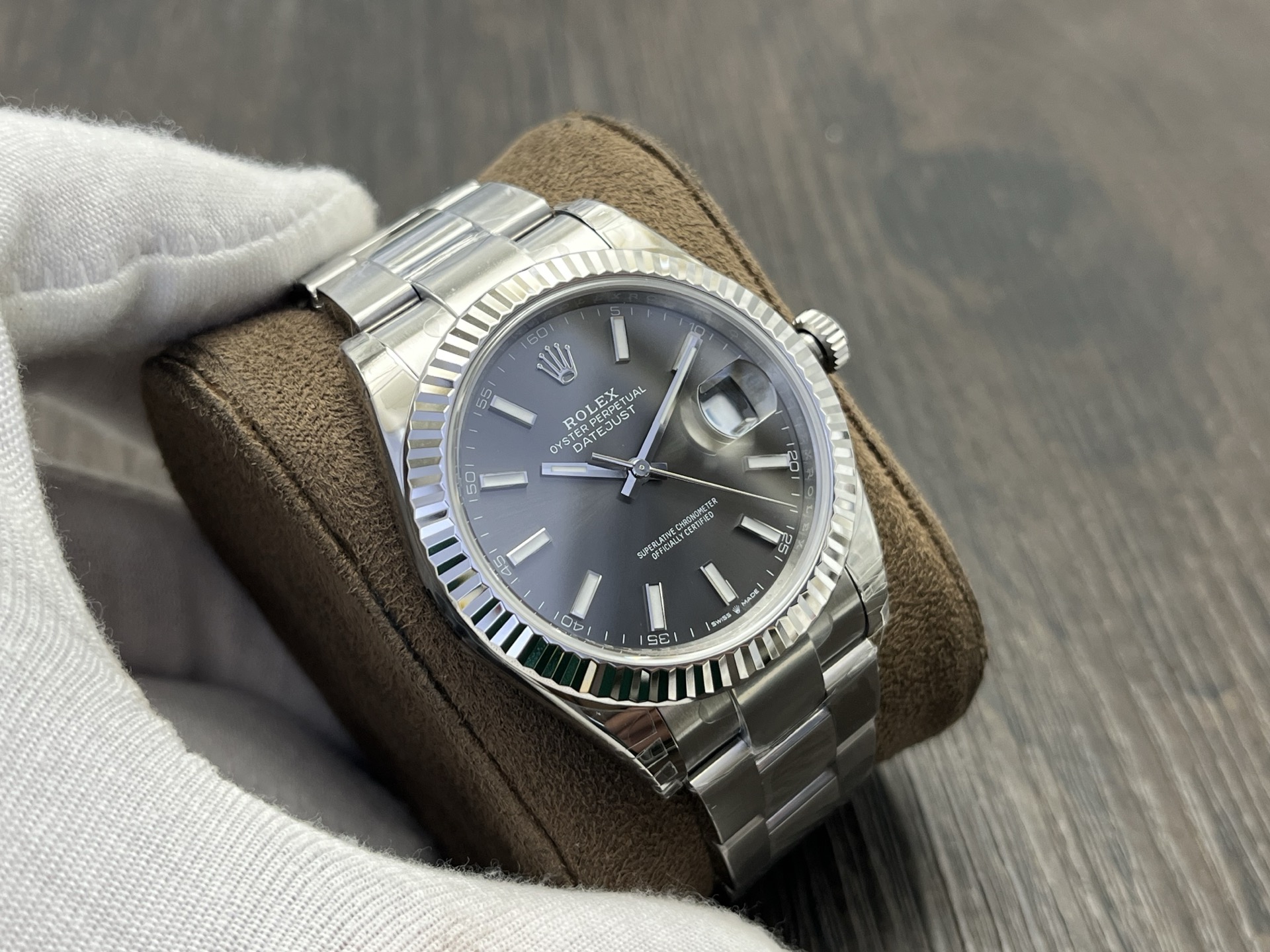 VS Factory 2025 önerisi: VS'in titizlikle geliştirdiği profesyonel kol saati. Piyasadaki en üst versiyon, Rolex Datejust 41 mm serisi! Klasiğe saygı duruşu niteliğinde üst düzey bir model. — 22. fotoğraf
