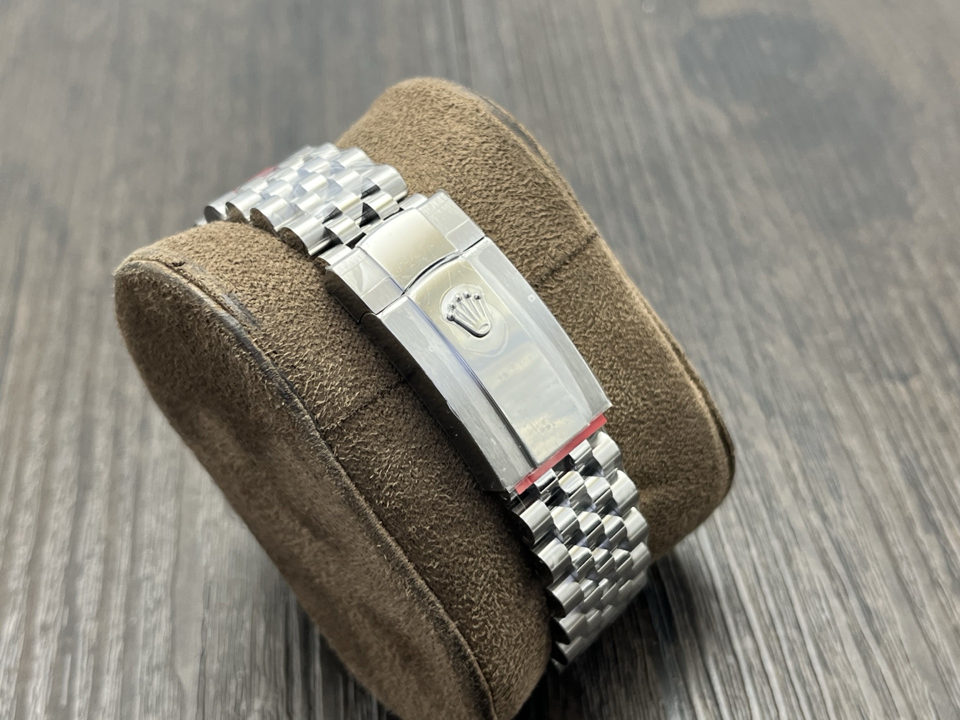 VS Factory 2025 önerisi: VS'in titizlikle geliştirdiği profesyonel kol saati. Piyasadaki en üst versiyon, Rolex Datejust 41 mm serisi! Klasiğe saygı duruşu niteliğinde üst düzey bir model. — 42. fotoğraf