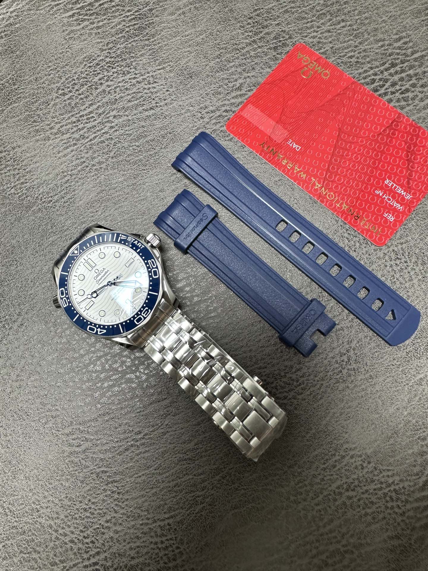 VS Factory 2025 özenle hazırlanmış eser: Omega Seamaster "Commander" limited edition; orijinalinden 1:1 kalıp alınarak üretilen replika, Seamaster 300M serisinin zirve eseri olarak sunuluyor! — 4. fotoğraf