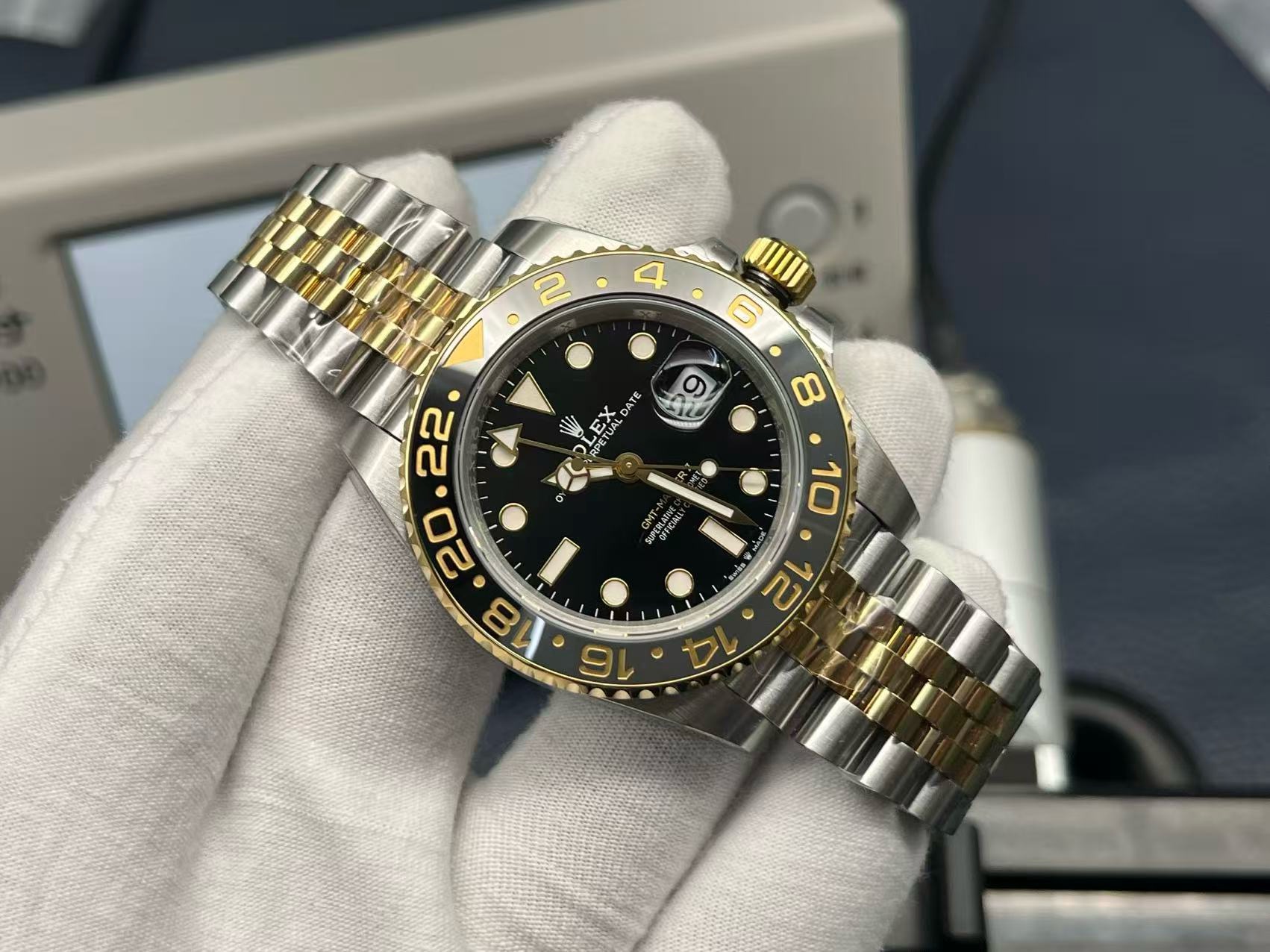 VS Factory 2026'nın iddialı modeli, pazarın en üst versiyonu görkemle geliyor: Rolex GMT serisi replika saat, güçlü bir yenilikle karşınızda! — 2. fotoğraf