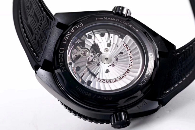 Replika Omega Klon 8906 Mekanizma