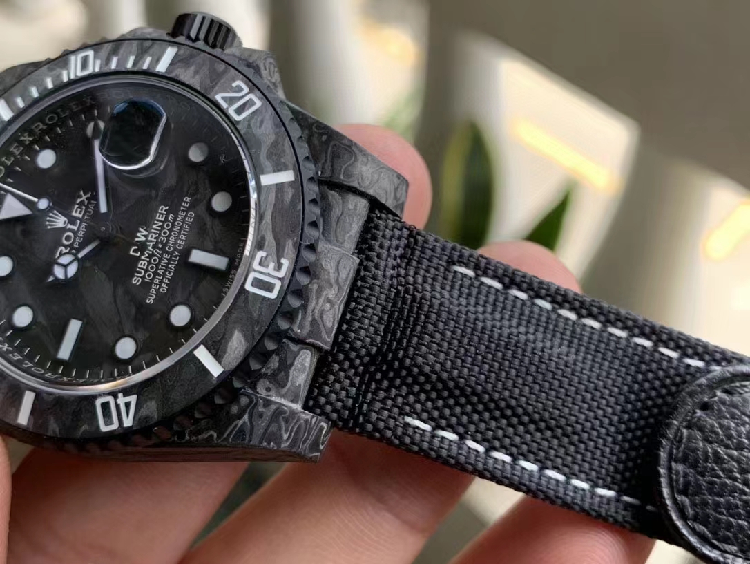 Rolex Submariner Dövme Karbon Kasa