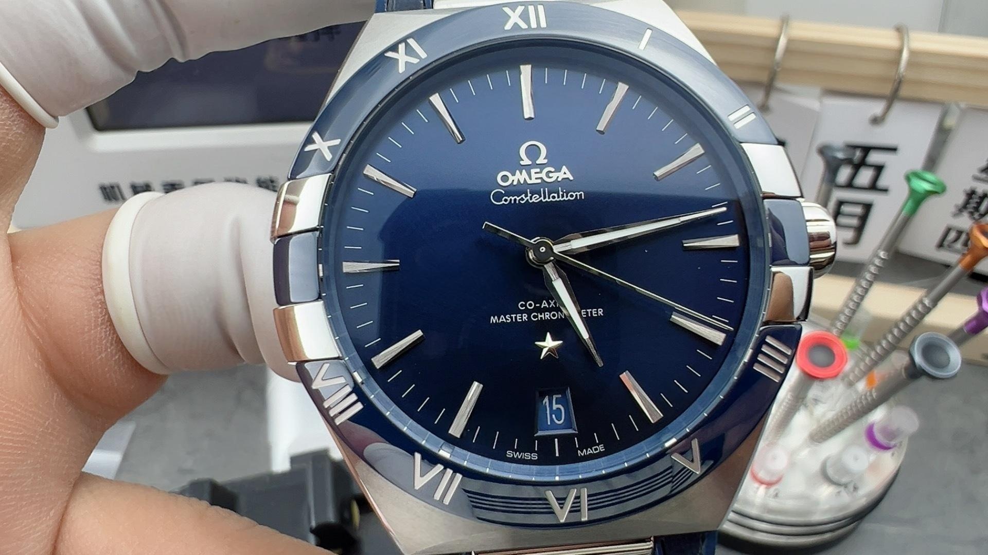 VS Factory Omega beşinci nesil Constellation, 8900 entegre mekanizmayla ilk bakışta replika belli eder mi? — 3. fotoğraf