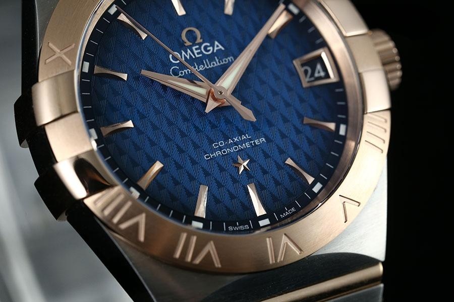 VS Factory Omega Constellation çift renk rose gold smoky blue kabartma eşkenar dörtgen desenli replika saat - 123.20.38.21.03.001 — 7. fotoğraf