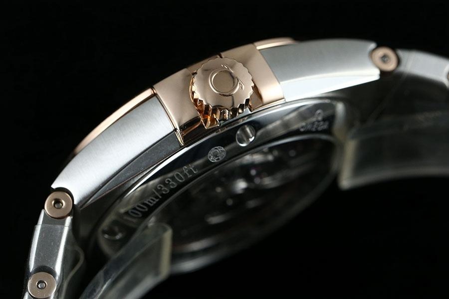 VS Factory Omega Constellation çift renk rose gold smoky blue kabartma eşkenar dörtgen desenli replika saat - 123.20.38.21.03.001 — 8. fotoğraf