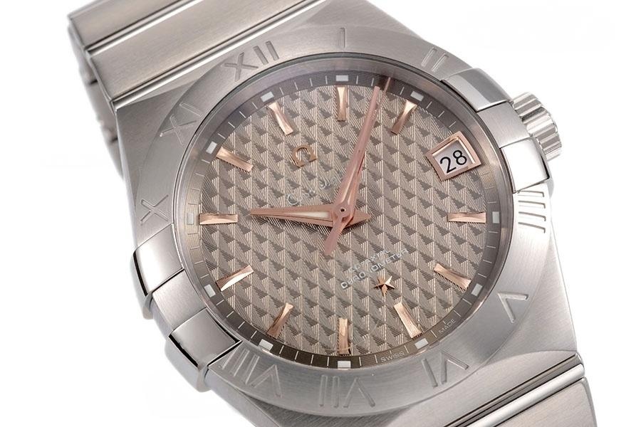 VS Factory Omega Constellation Serisi Gri Baklava Desenli Kadranlı Replika Kol Saati - 123.10.38.21.06.002 — 5. fotoğraf