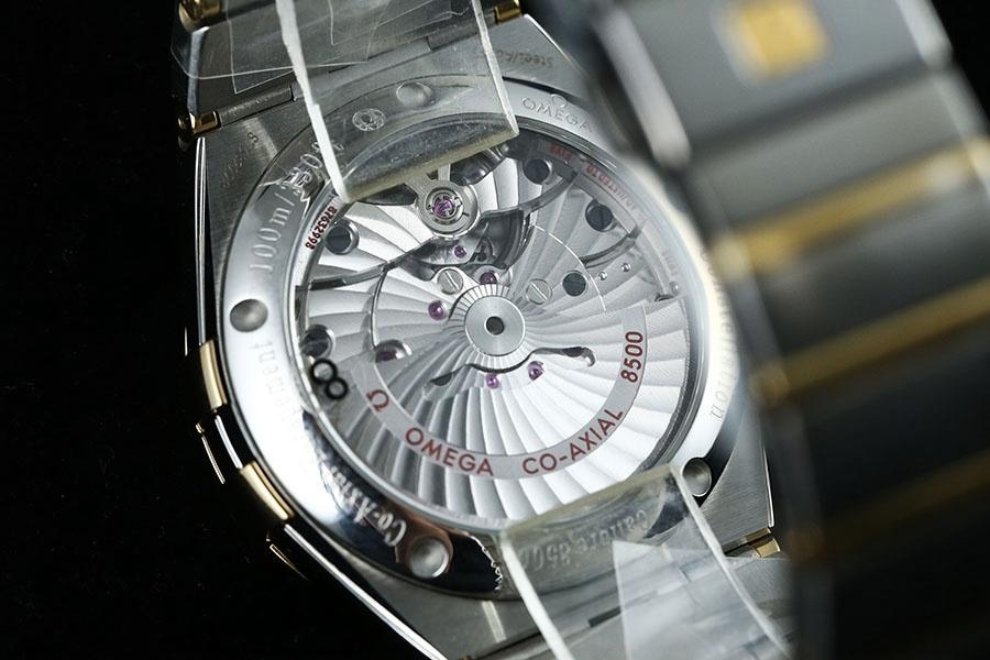 VS Factory Omega Constellation Serisi İki Renkli Altın Baklava Desenli Beyaz Kadranlı Replika Kol Saati - 123.20.38.21.02.009 — 9. fotoğraf