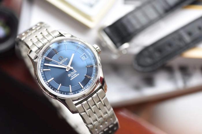 VS Factory Omega De Ville "Bright Blue" bir bakışta sahte belli olur mu — 2. fotoğraf