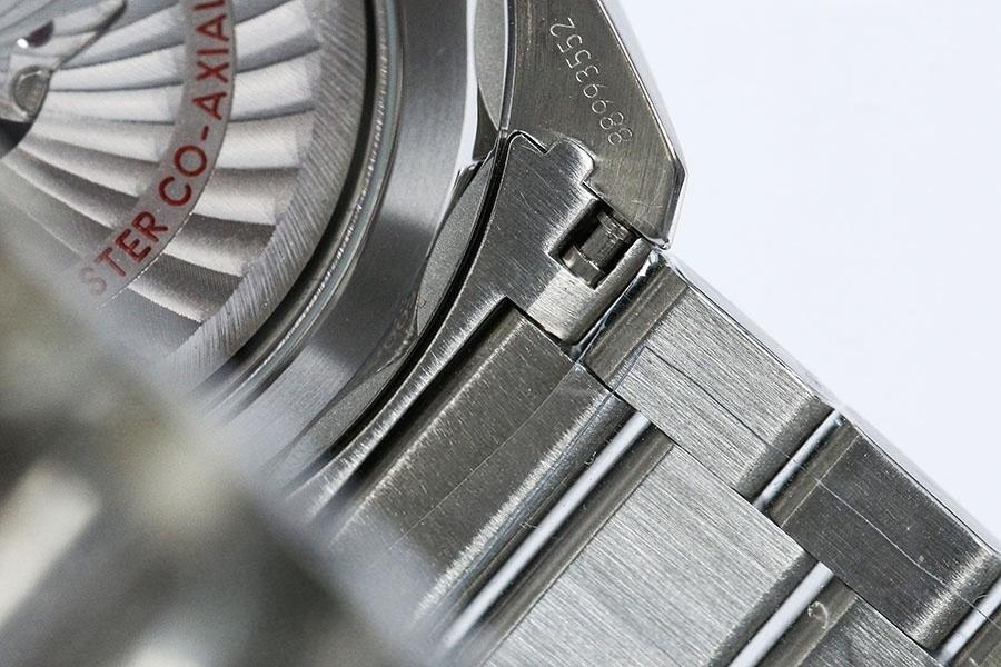 VS Factory Omega Seamaster 150M teak açık mavi kadran, mavi akrep ve yelkovan modeli replika kol saati - VS saat — 9. fotoğraf