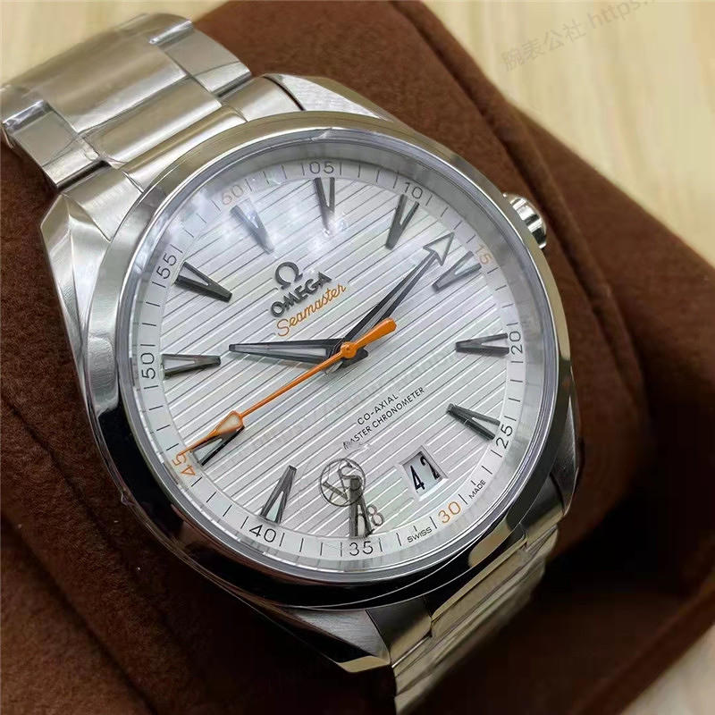 VS Factory Omega Seamaster 150m Tik Ağacı Kadranlı Saat İncelemesi — 4. fotoğraf