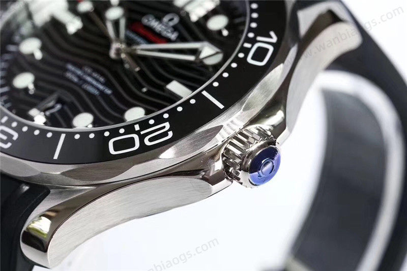 VS Factory Omega Seamaster 300 siyah seramik kadranlı saat incelemesi — 6. fotoğraf
