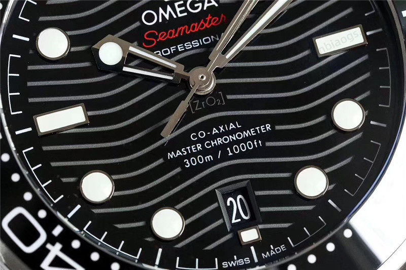 VS Factory Omega Seamaster 300m Seramik Kadran Saat İncelemesi — 4. fotoğraf