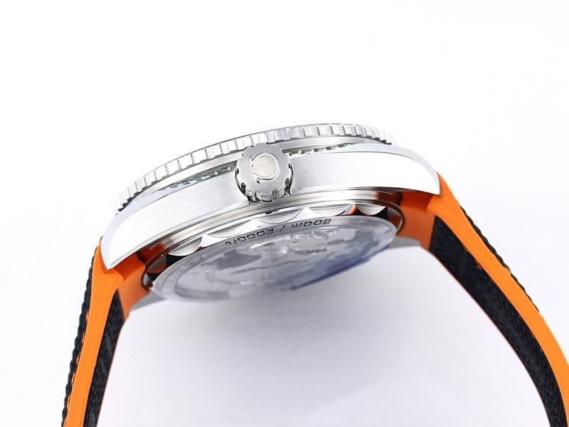 VS Factory Omega Seamaster 600M Çeyrek Turuncu Replika Saat - VS Saat — 5. fotoğraf