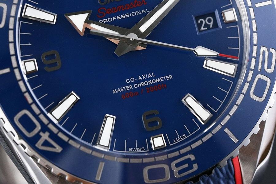 VS Factory Omega Seamaster 600M «Cola Bezel» Pyeongchang Olimpiyat replika kol saati - 522.32.44.21.03.001 — 4. fotoğraf