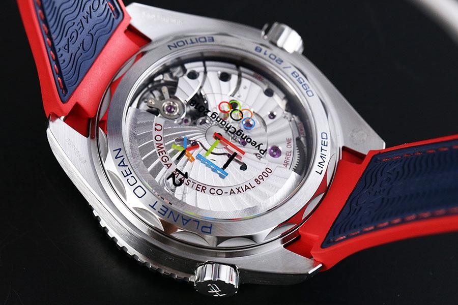 VS Factory Omega Seamaster 600M «Cola Bezel» Pyeongchang Olimpiyat replika kol saati - 522.32.44.21.03.001 — 7. fotoğraf