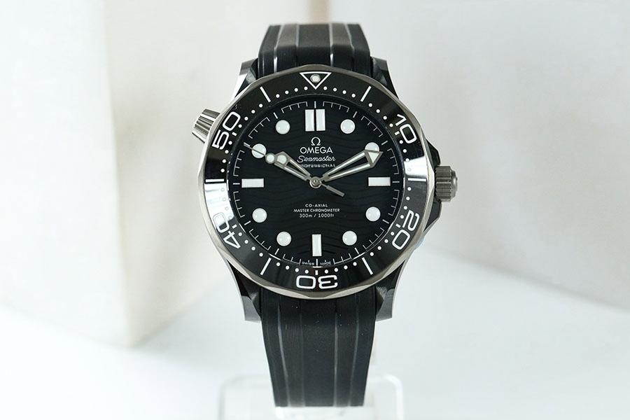 VS Factory Omega Seamaster 600M «Siyah Seramik» replika kol saati - 210.92.44.20.01.001 — 1. fotoğraf