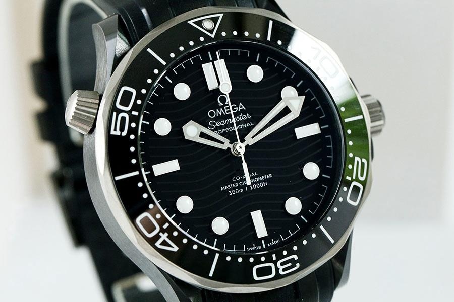 VS Factory Omega Seamaster 600M «Siyah Seramik» replika kol saati - 210.92.44.20.01.001 — 2. fotoğraf
