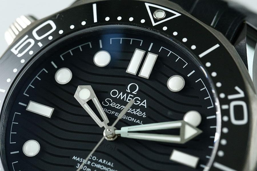 VS Factory Omega Seamaster 600M «Siyah Seramik» replika kol saati - 210.92.44.20.01.001 — 3. fotoğraf