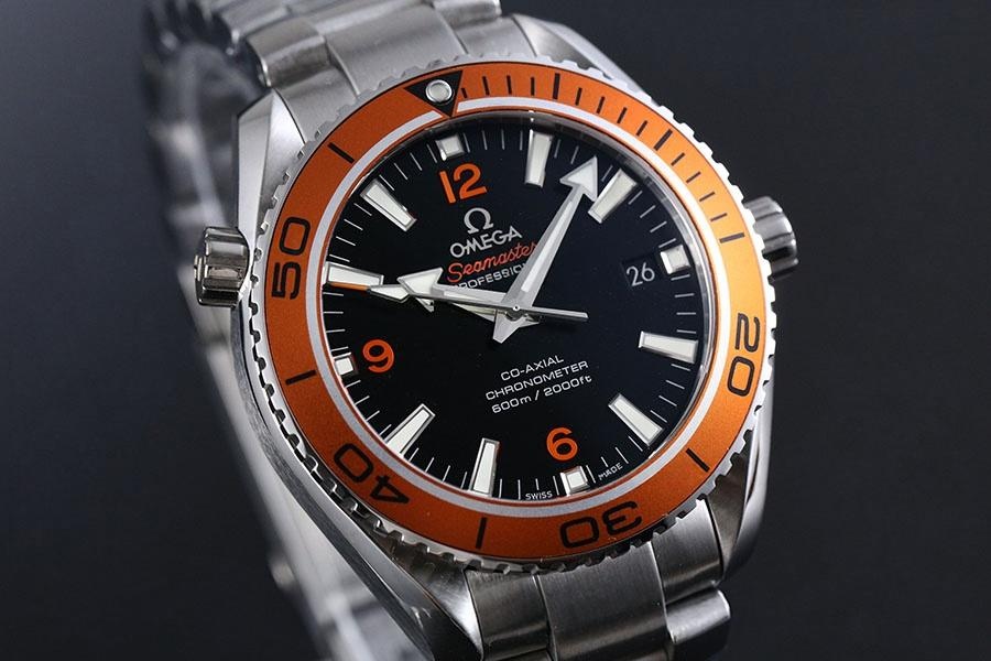 VS Factory Omega Seamaster 600m «Turuncu Bezel» Replika Saat - 45,5 mm — 2. fotoğraf